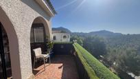 Vista exterior de Casa o xalet en venda en Tibi amb Jardí privat, Terrassa i Moblat