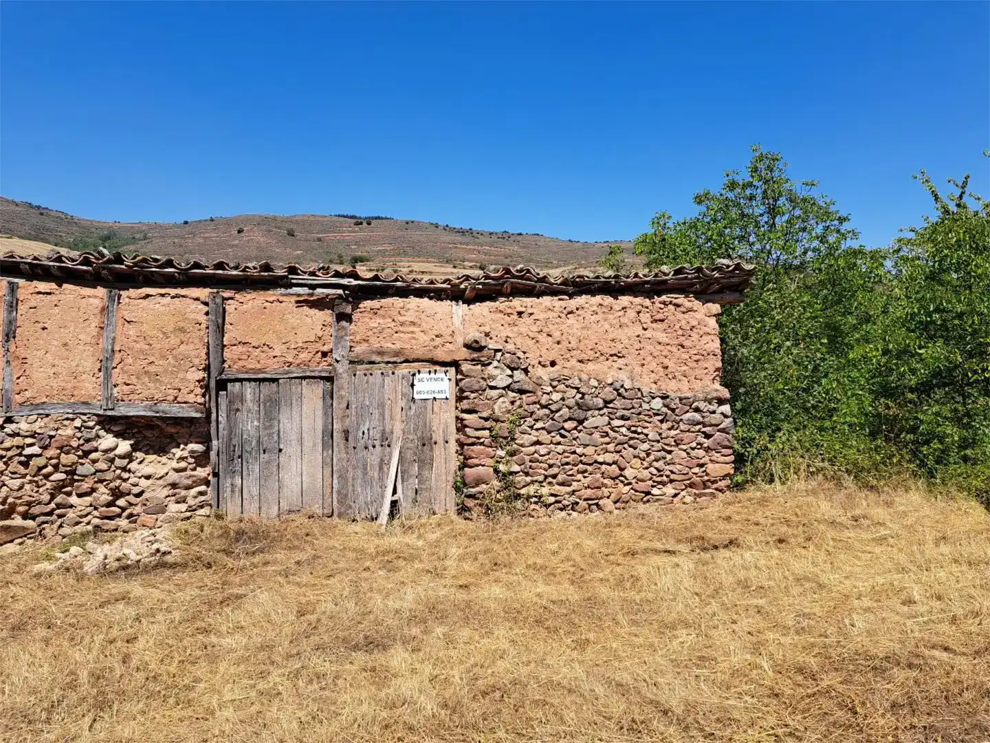Vista exterior de Planta baja en venta en Matute