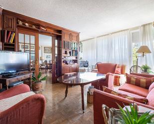 Sala d'estar de Pis en venda en  Madrid Capital amb Traster