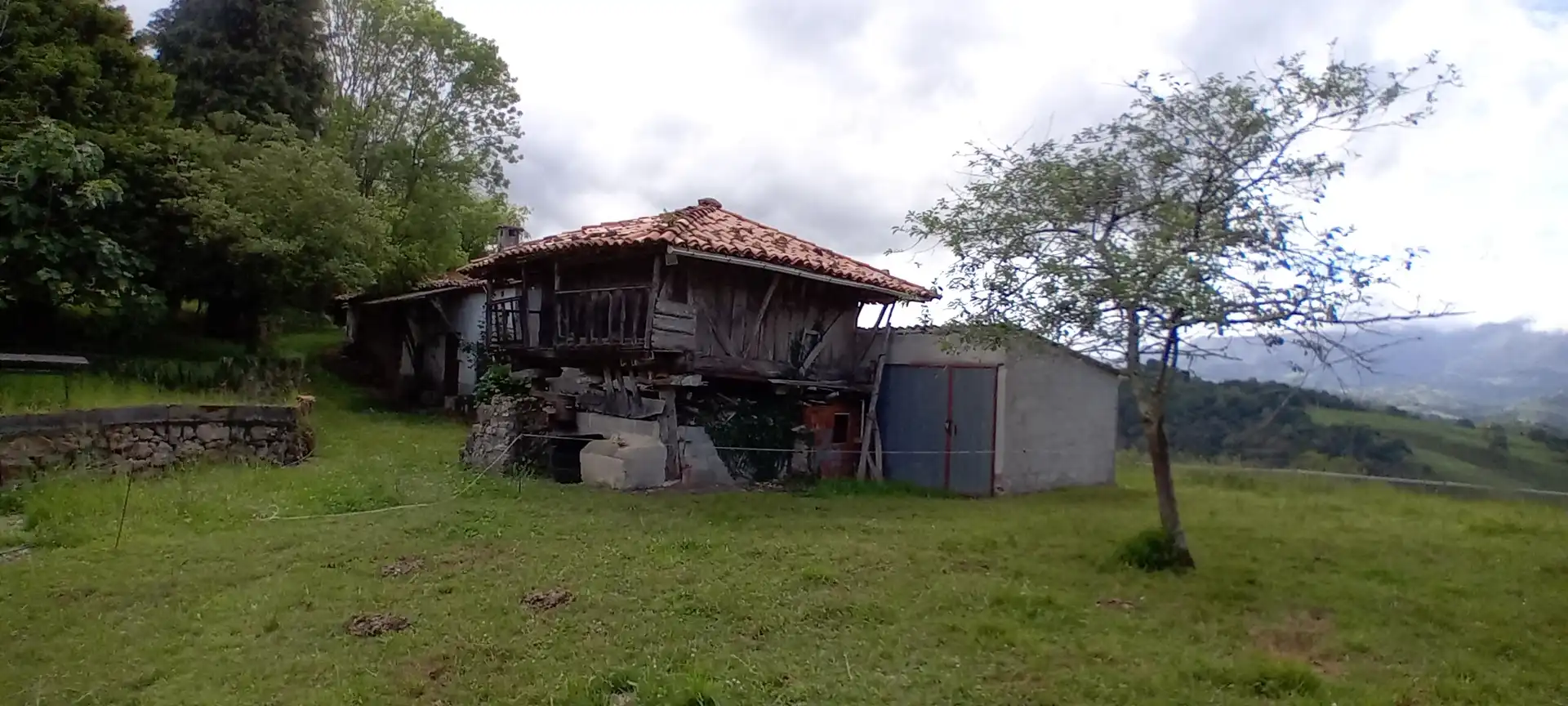 Exterior view of Houses for sale in Parres  with Private garden and Furnished