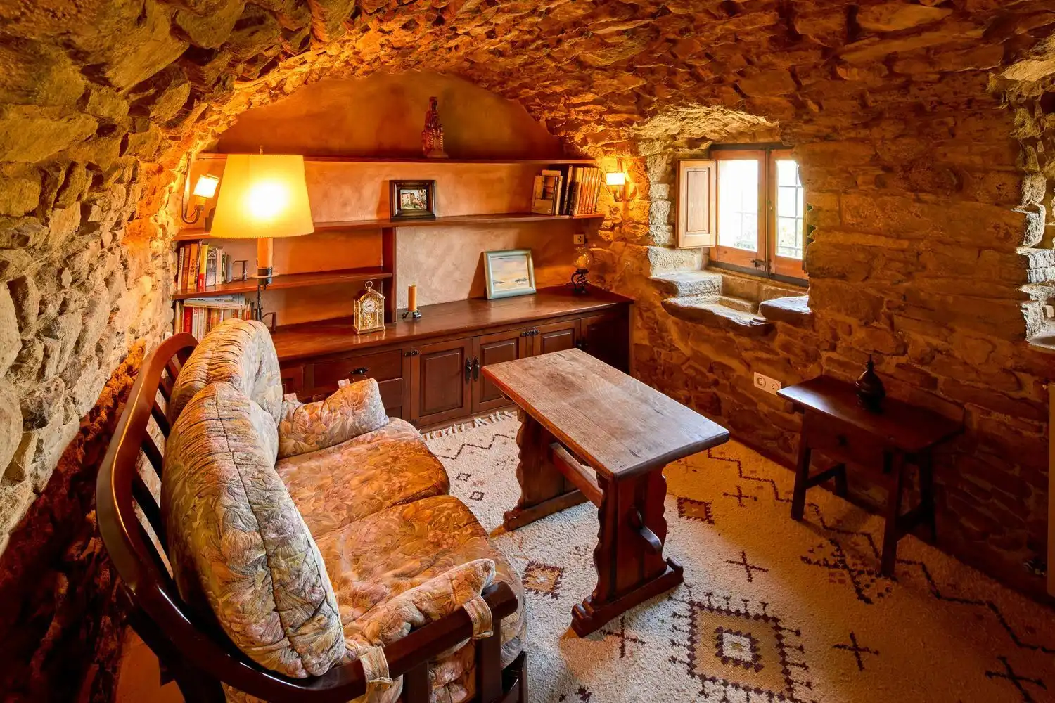 Sala de estar de Casa o chalet de alquiler en Madremanya con Aire acondicionado, Jardín privado y Terraza
