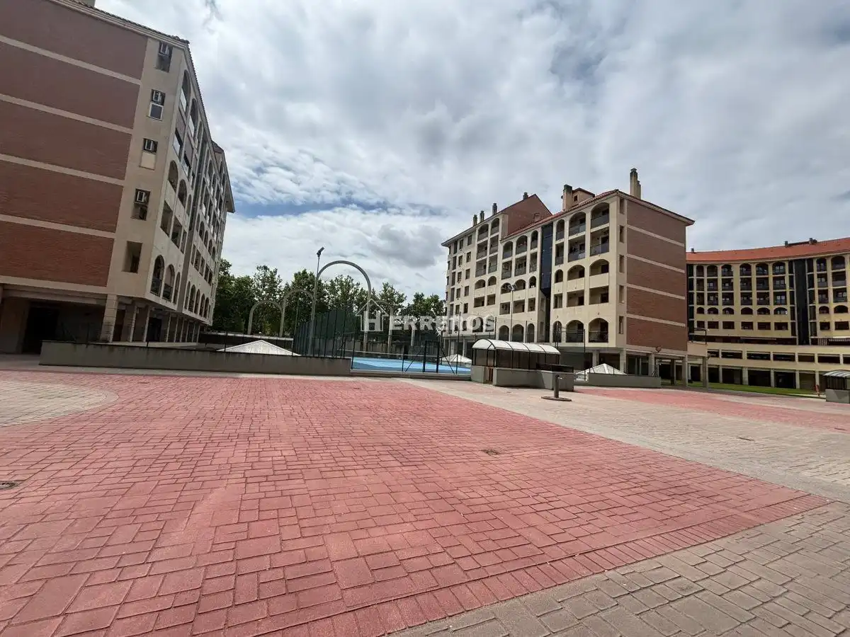 Terrace of Flat for sale in  Logroño  with Heating, Parquet flooring and Terrace