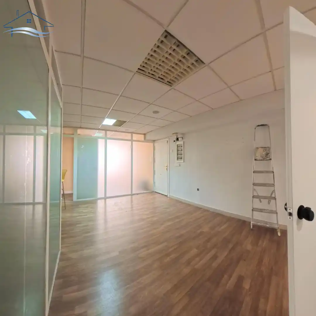 Büro zur Miete in Alicante / Alacant mit Klimaanlage und Heizung