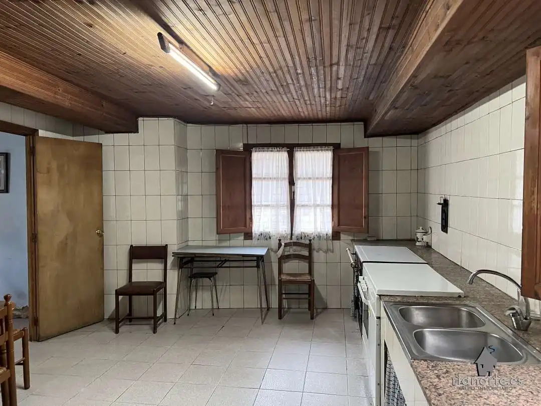 Cuina de Casa o xalet en venda en Cabrales