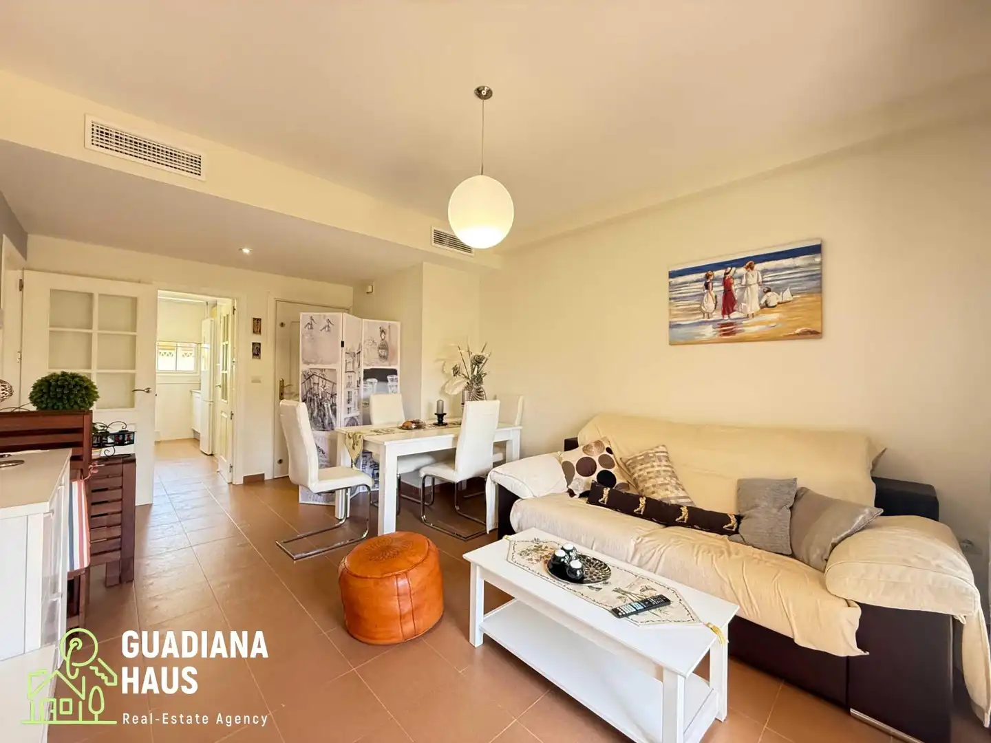 Sala d'estar de Apartament en venda en Ayamonte amb Aire condicionat, Calefacció i Jardí privat