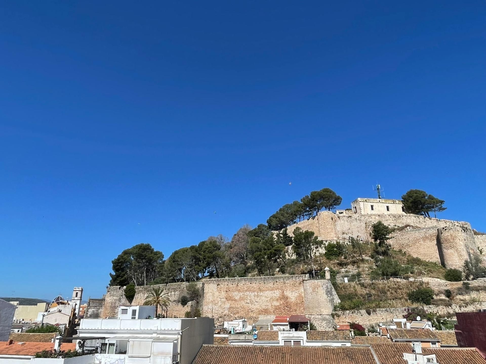 Vista exterior de Àtic en venda en Dénia amb Aire condicionat, Calefacció i Balcó