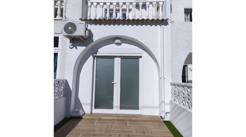 Photo 4 of Single-family semi-detached for sale in Urbanizacion Fiesta, 3, Nueva Torrevieja, Alicante