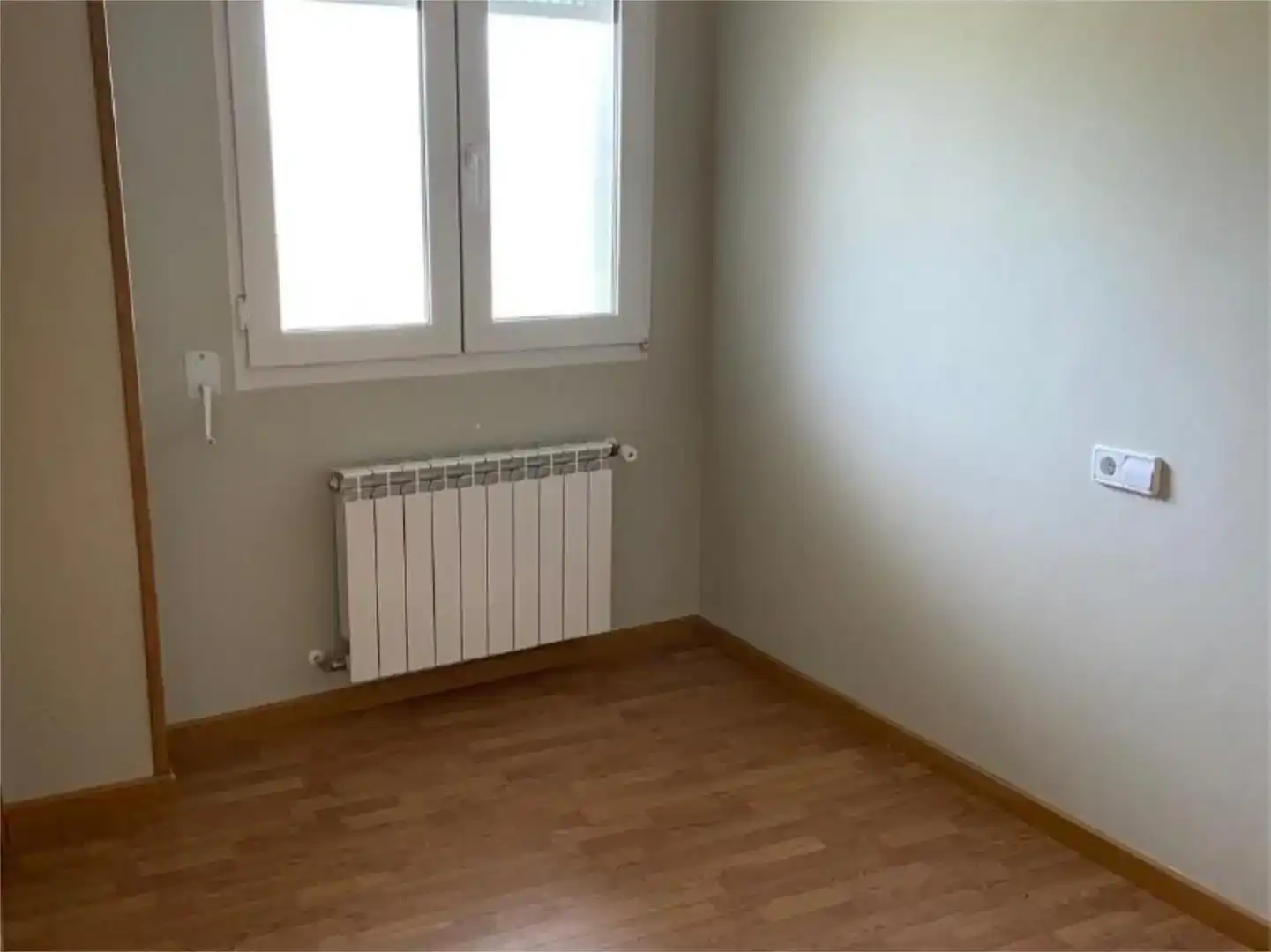 Bedroom of Country homes for sale in Parada de Sil  with Private garden, Parquet flooring and Storage room