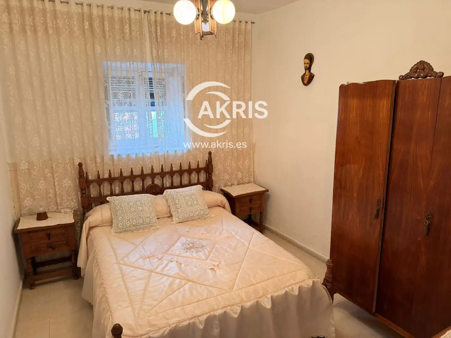 Bedroom of Houses for sale in San Pablo de los Montes