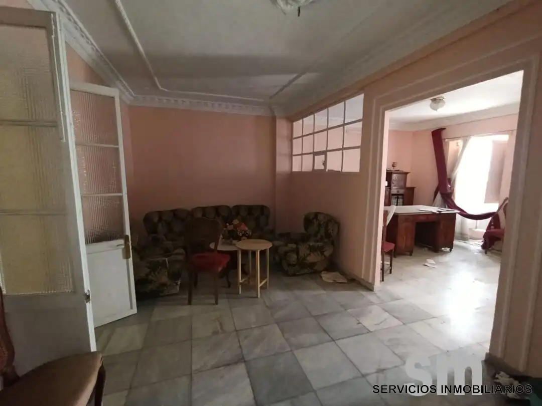 House with balcony for sale in Casco antiguo - Convento - Caldereto