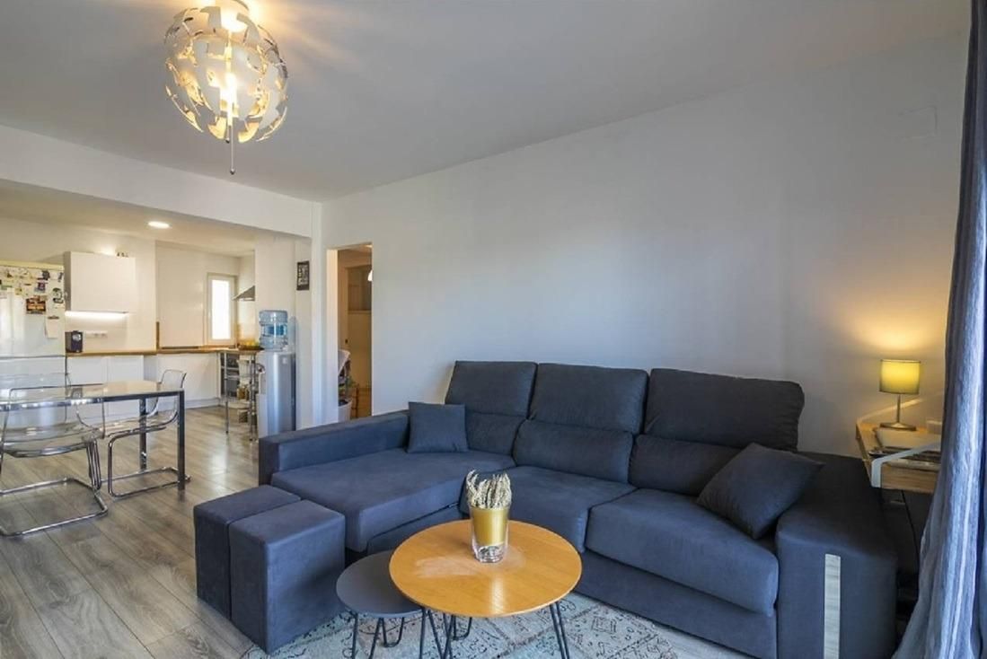 Living room of Flat to rent in San Fernando  with Air Conditioner, Private garden and Parquet flooring