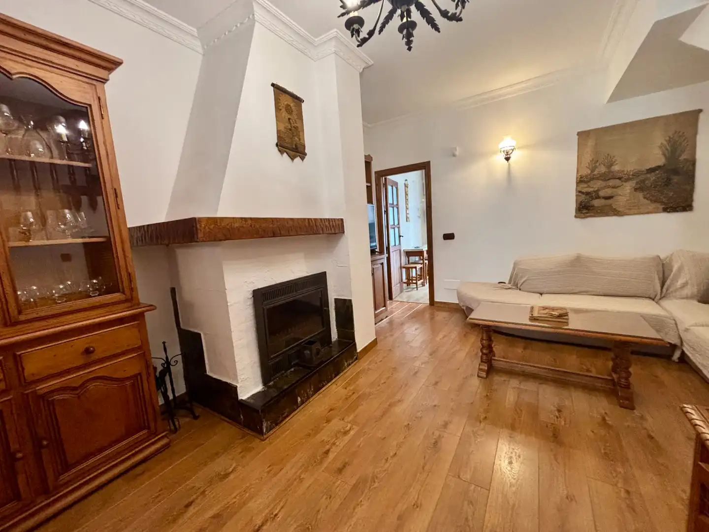 Wohnzimmer von Einfamilien-Reihenhaus zur Miete in Mijas mit Klimaanlage, Heizung und Möbliert
