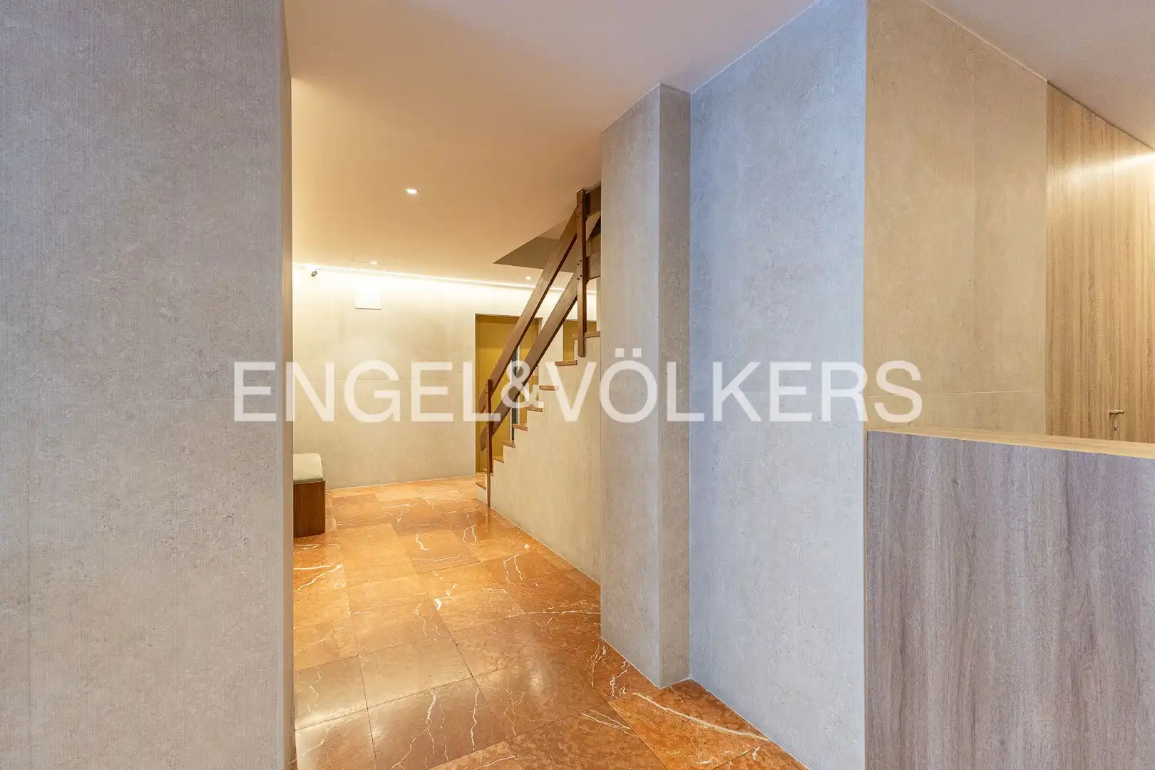 Flat for rent in Madrid  with Air Conditioner and Heating