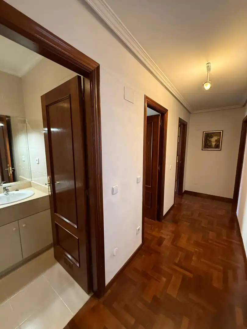 Wohnung zum Verkauf in Oviedo  mit Heizung, Abstellraum und Möbliert