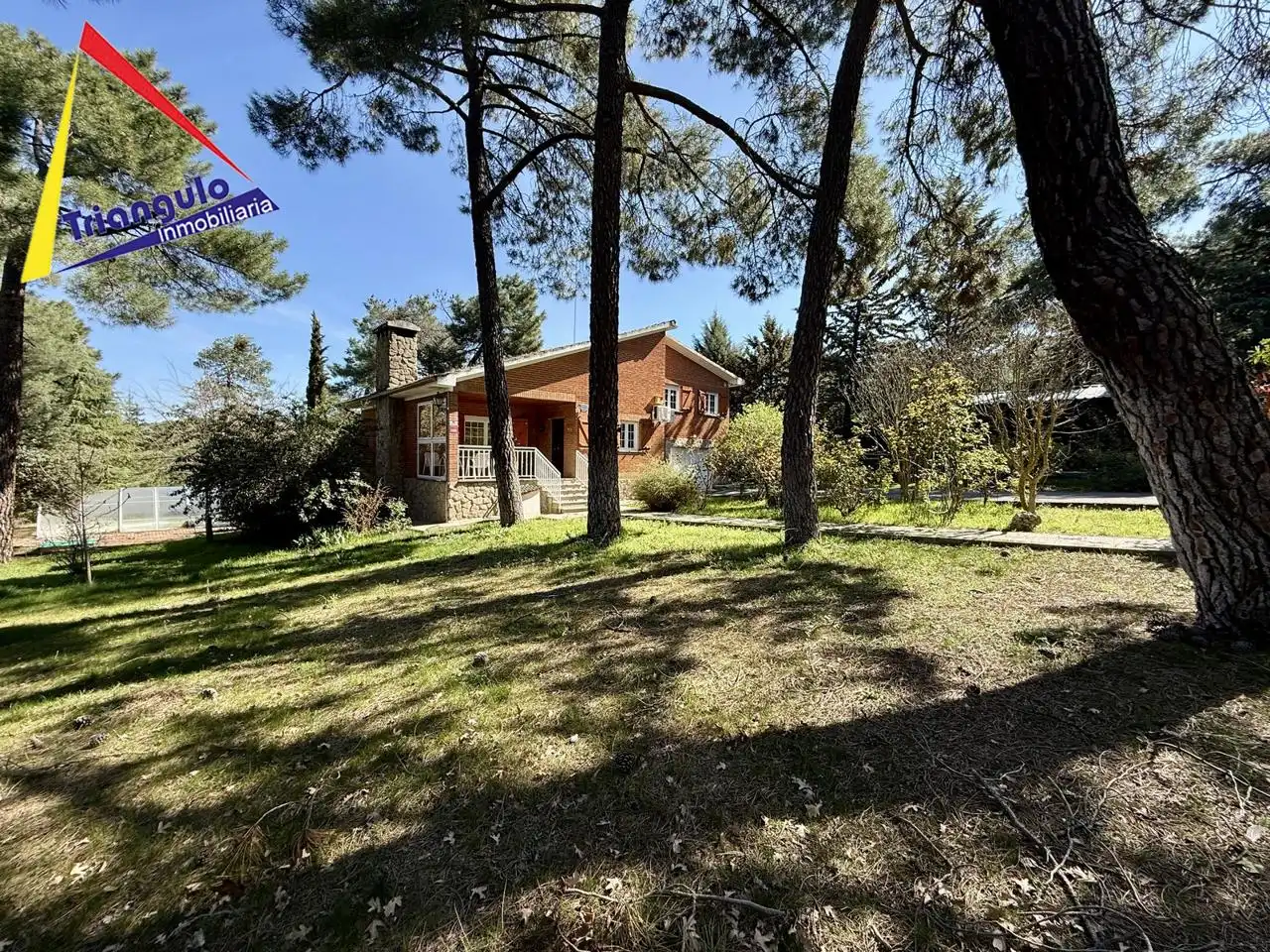 Jardín de Casa o chalet en venta en Marugán con Aire acondicionado, Calefacción y Jardín privado