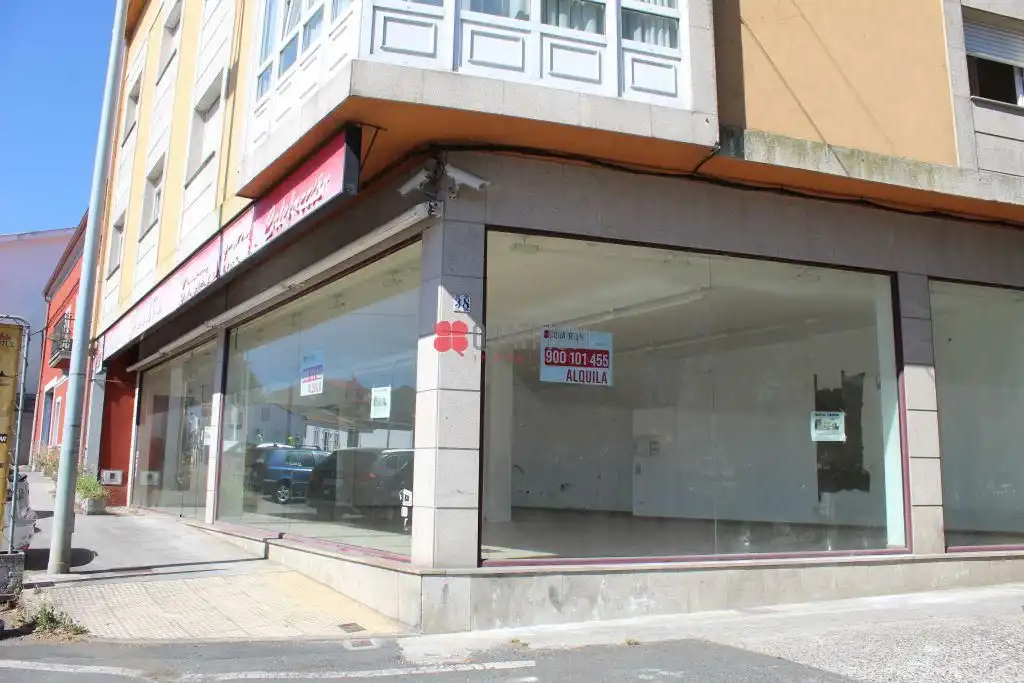 Local comercial de lloguer a Castiñeiriño - Cruceiro de Sar