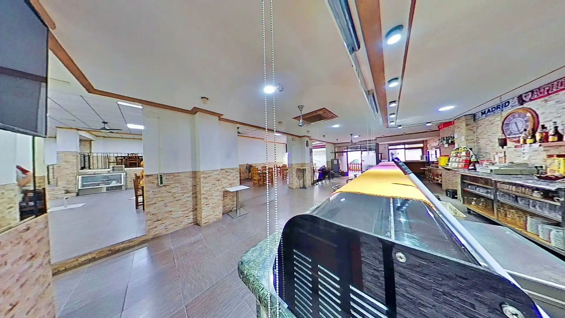 Local comercial en venta en Calle Carrer Joan de Joanes 10 10