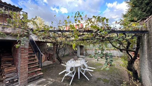 Casa adosada en Venta en Carrer del Ter en Bescanó