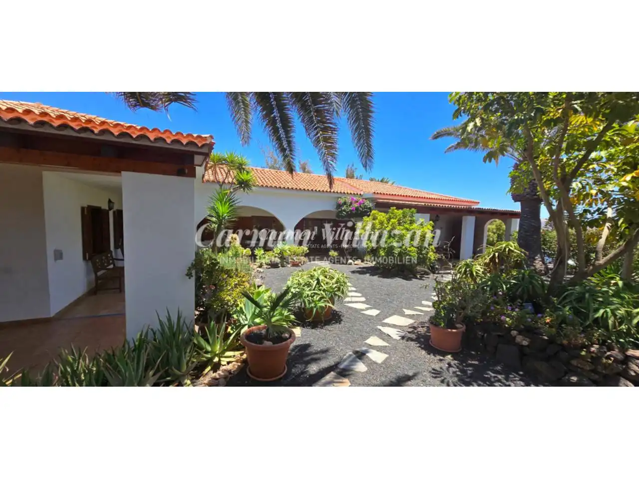 Exterior view of Houses for sale in Antigua  with Heating, Private garden and Terrace
