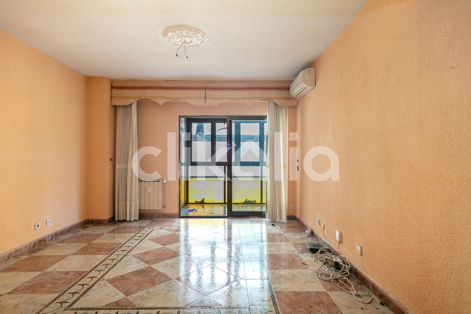 Flat for sale in Alcorcón  with Air Conditioner, Heating and Private garden