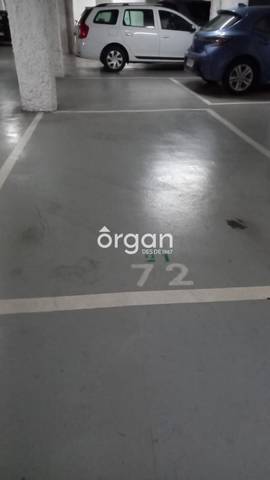 Garaje en Alquiler en lluis companys, 23 en Parc Central