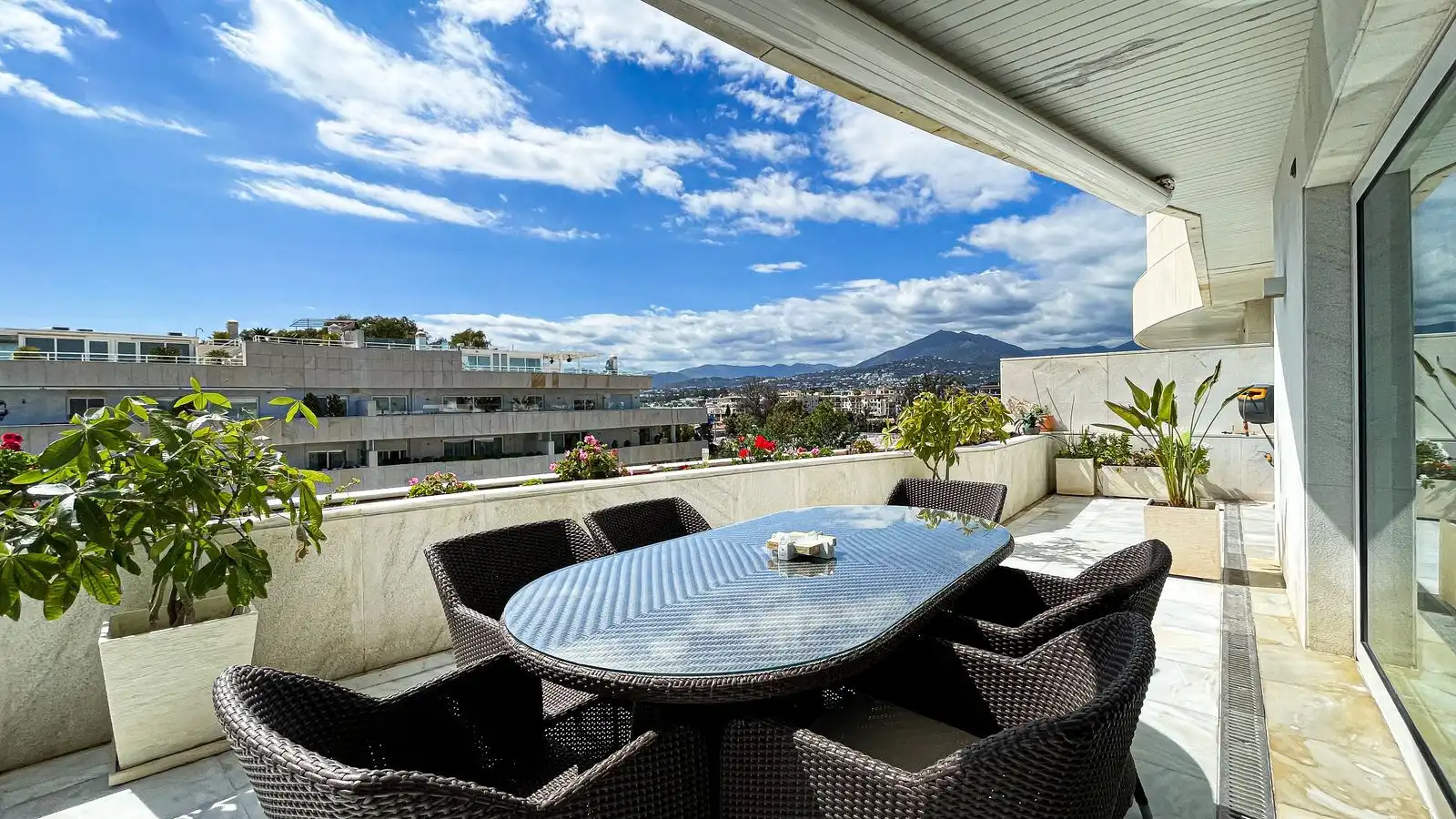 Terrassa de Àtic de lloguer en Marbella amb Aire condicionat, Terrassa i Moblat