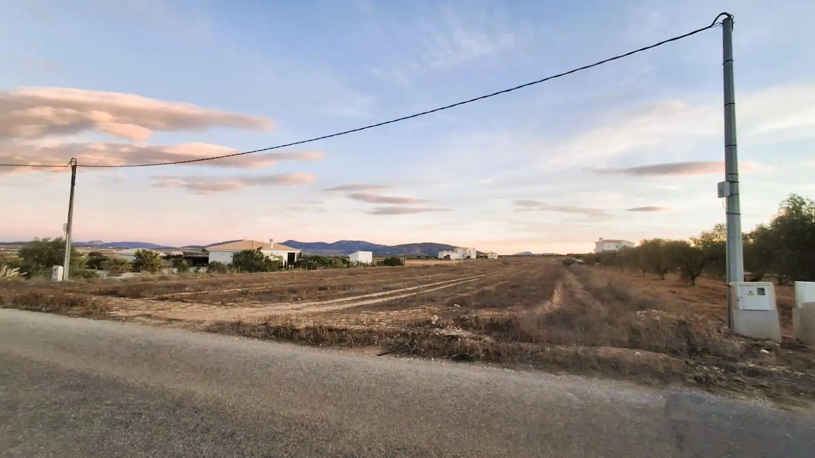 Terreno rústico en venta en El Pinós / Pinoso