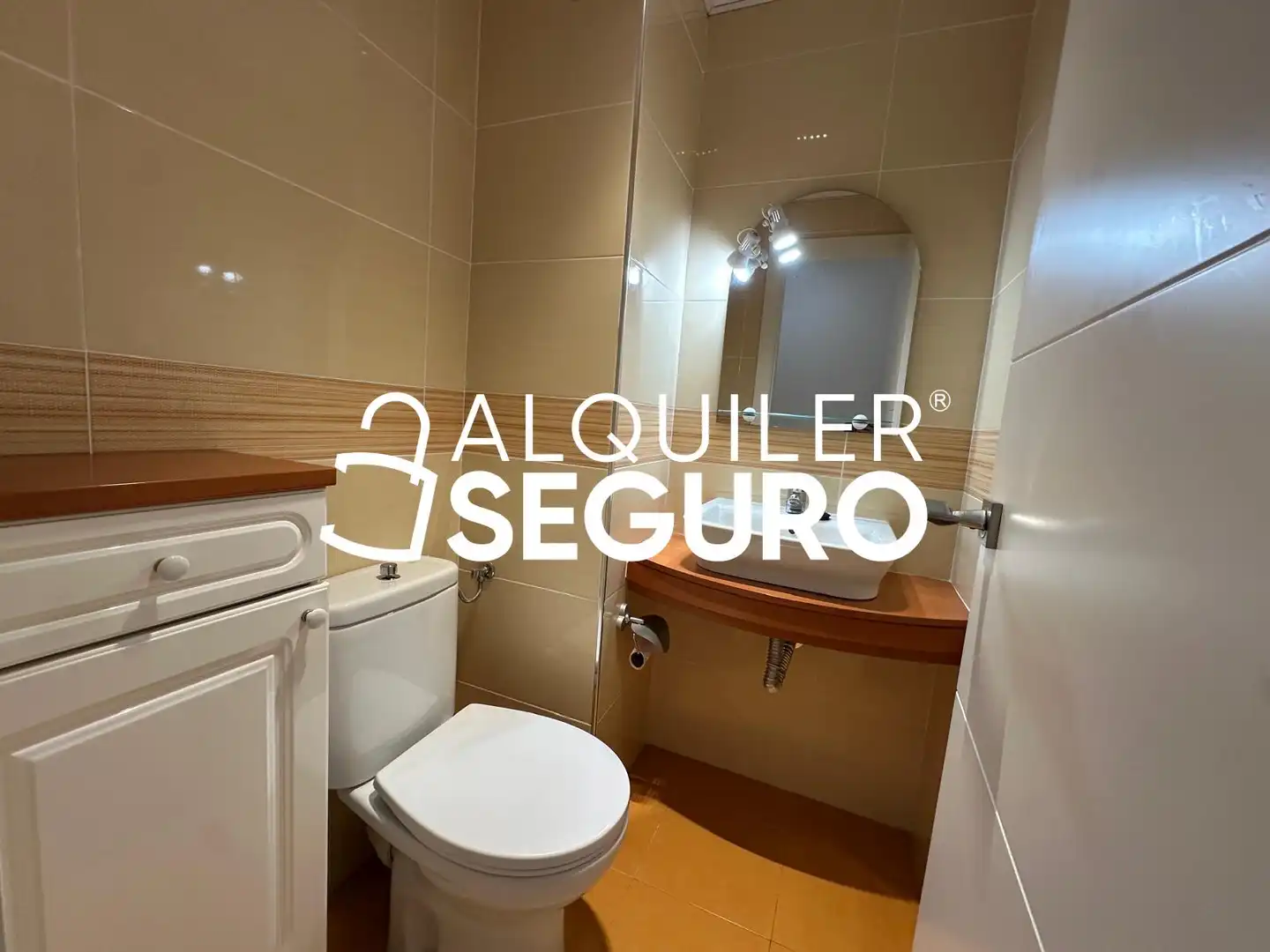 Bathroom of Flat for rent in Torrent  with Air Conditioner, Terrace and Furnished