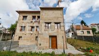 Vista exterior de Casa o xalet en venda en Vigo  amb Calefacció i Traster