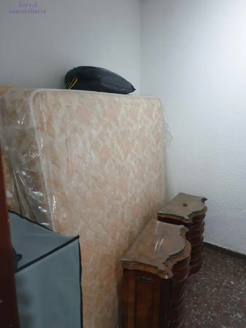 Habitación de Piso en venta en  Logroño con Calefacción y Terraza