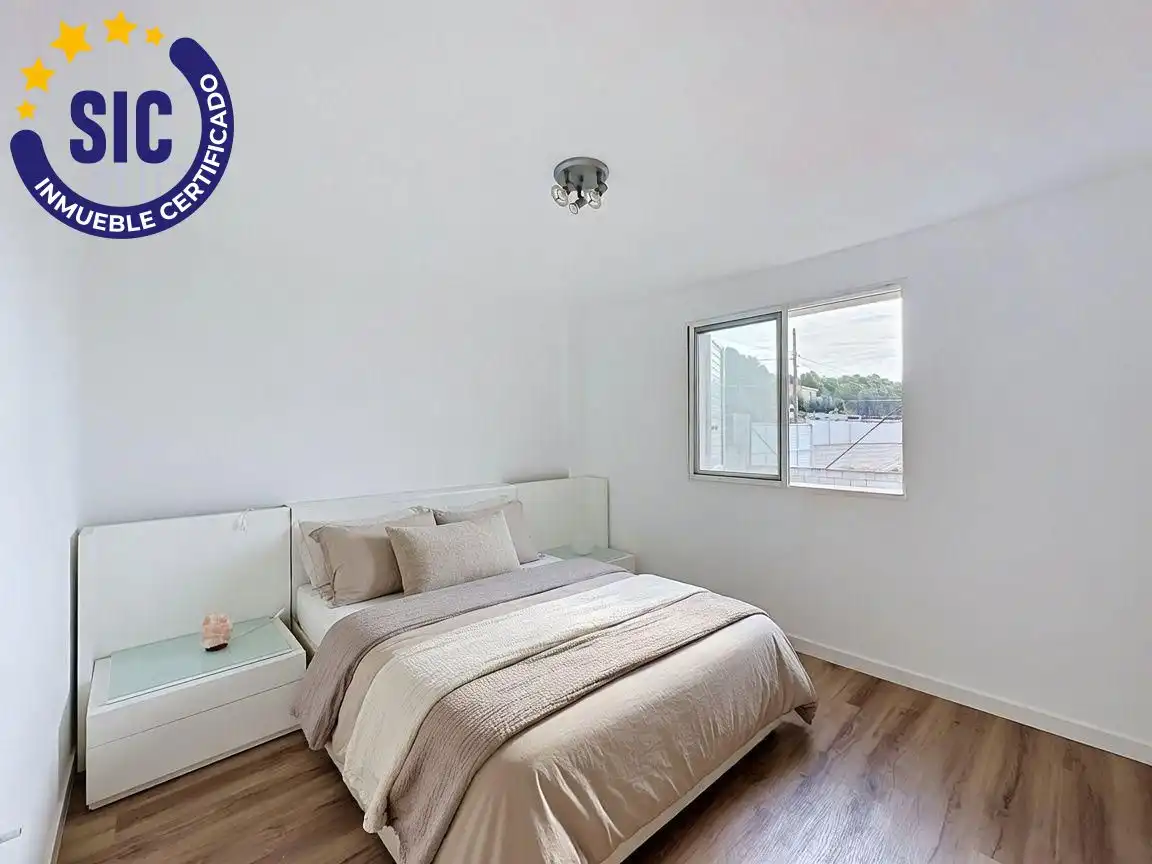 Chalet con jardín en venta en Calle JULIO ROMERO DE TORRES, imagen 9