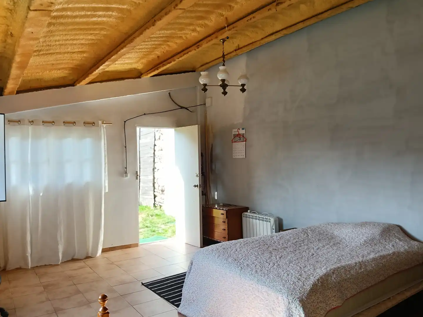 Schlafzimmer von Einfamilien-Reihenhaus zum Verkauf in Carral mit Privatgarten und Abstellraum