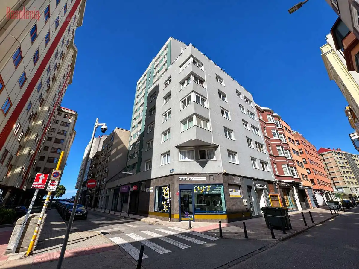 Vista exterior de Pis en venda en Monte Alto - Zalaeta - Atocha