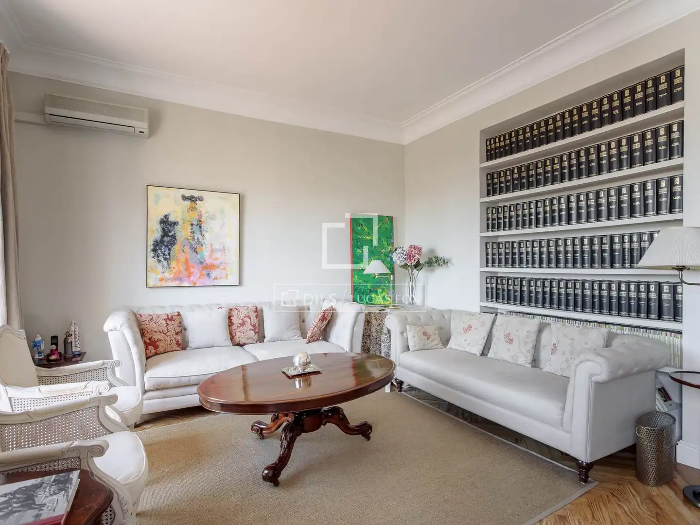 Living room of Attic for rent in Madrid  with Air Conditioner, Heating and Parquet flooring