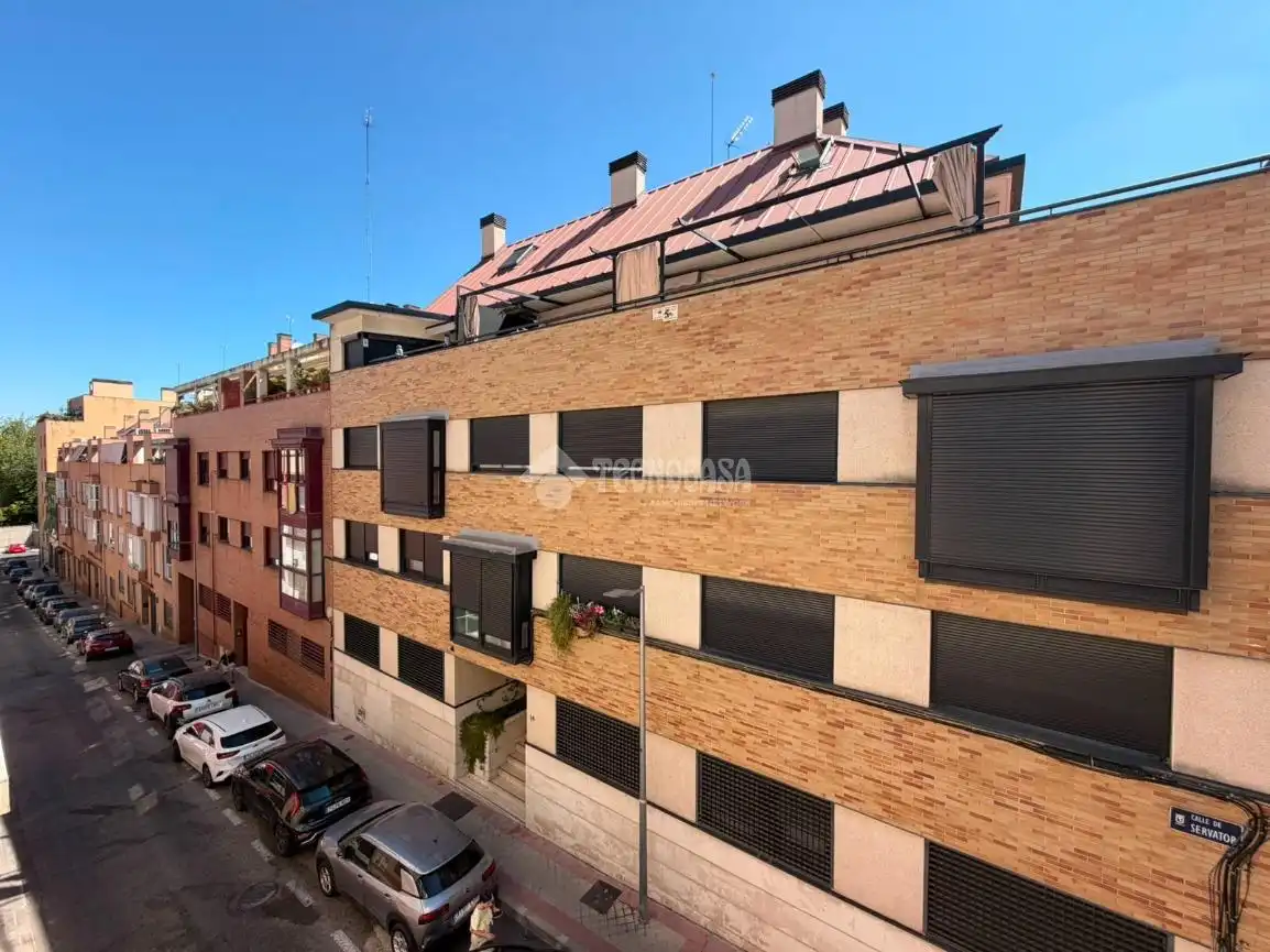 Außenansicht von Wohnung zum Verkauf in Madrid mit Klimaanlage und Heizung