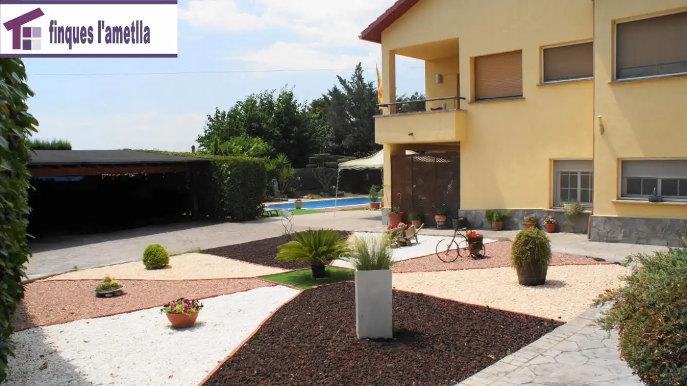 Jardín de Casa o chalet en venta en Bigues i Riells del Fai con Calefacción, Jardín privado y Parquet