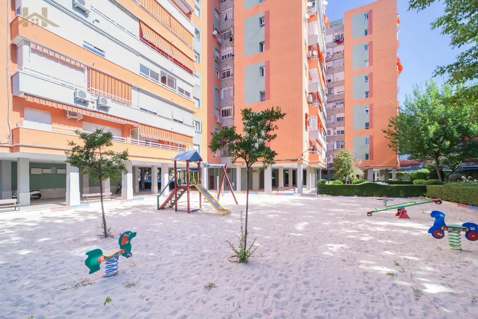 Vista exterior de Pis en venda en Móstoles amb Calefacció, Terrassa i Forn