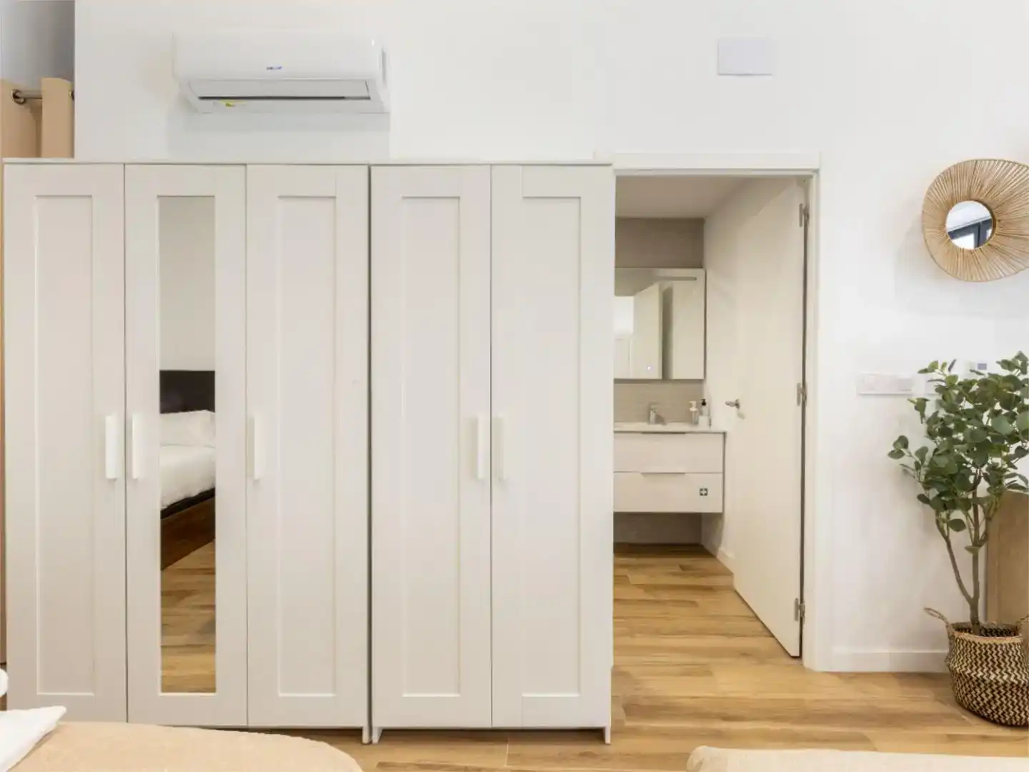 Schlafzimmer von Wohnung zum Verkauf in Valencia mit Klimaanlage und Möbliert