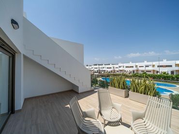 Bungalow amb piscina en venda a Desamparados - Hurchillo - Torremendo