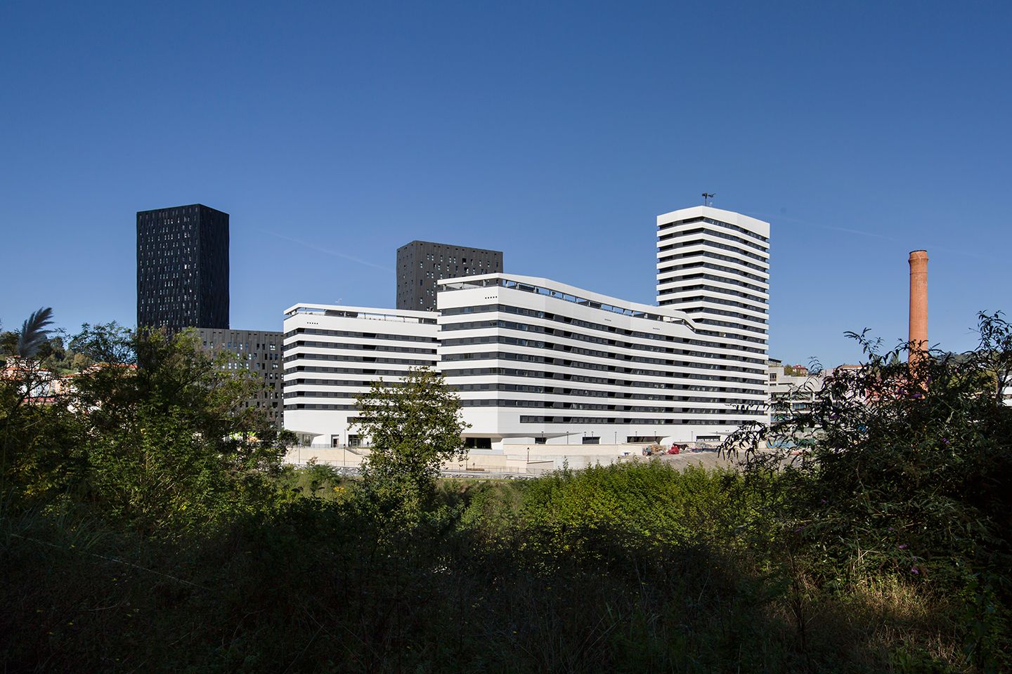 Vista exterior de Pis en venda en Bilbao  amb Terrassa i Traster