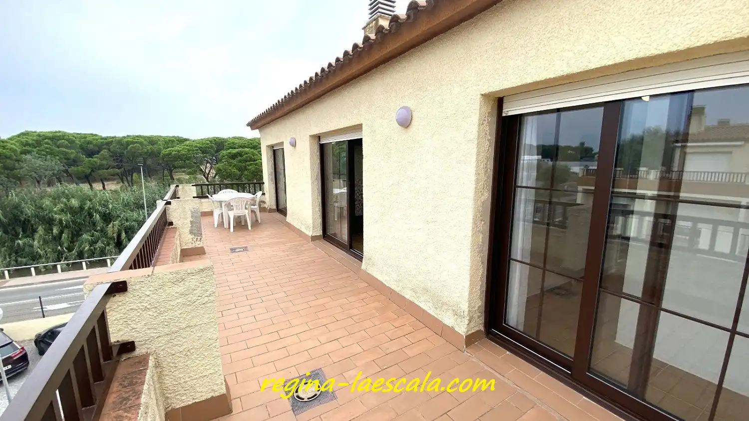 Terrasse von Dachboden zum Verkauf in L'Escala mit Terrasse, Möbliert und Mikrowelle