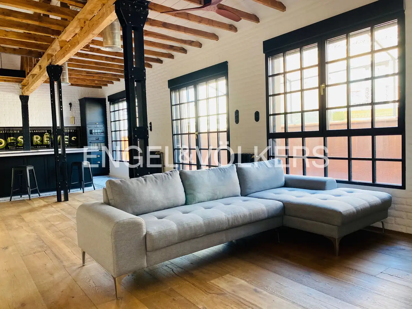 Living room of Flat for sale in Madrid  with Air Conditioner, Heating and Terrace