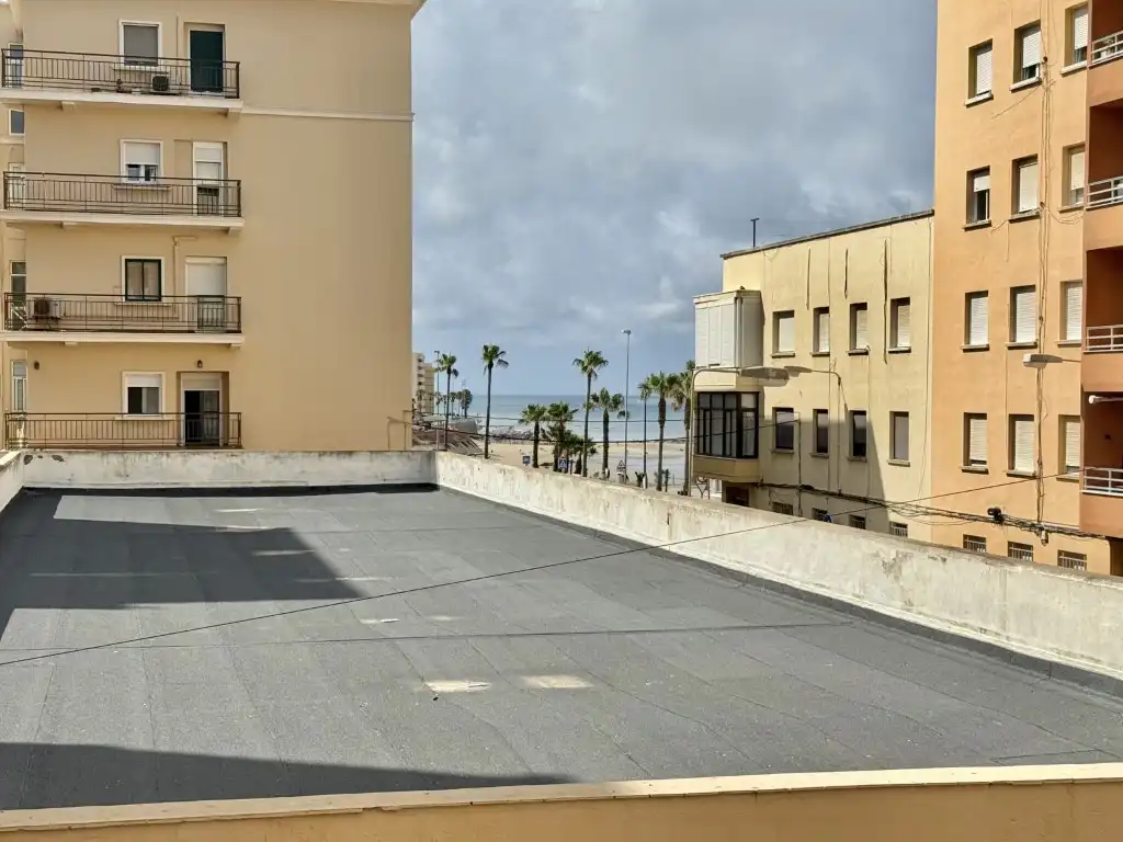 Außenansicht von Wohnung zum Verkauf in Cádiz