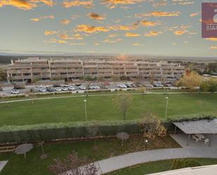 Vista exterior de Dúplex en venda en Cáceres Capital amb Calefacció, Parquet i Terrassa