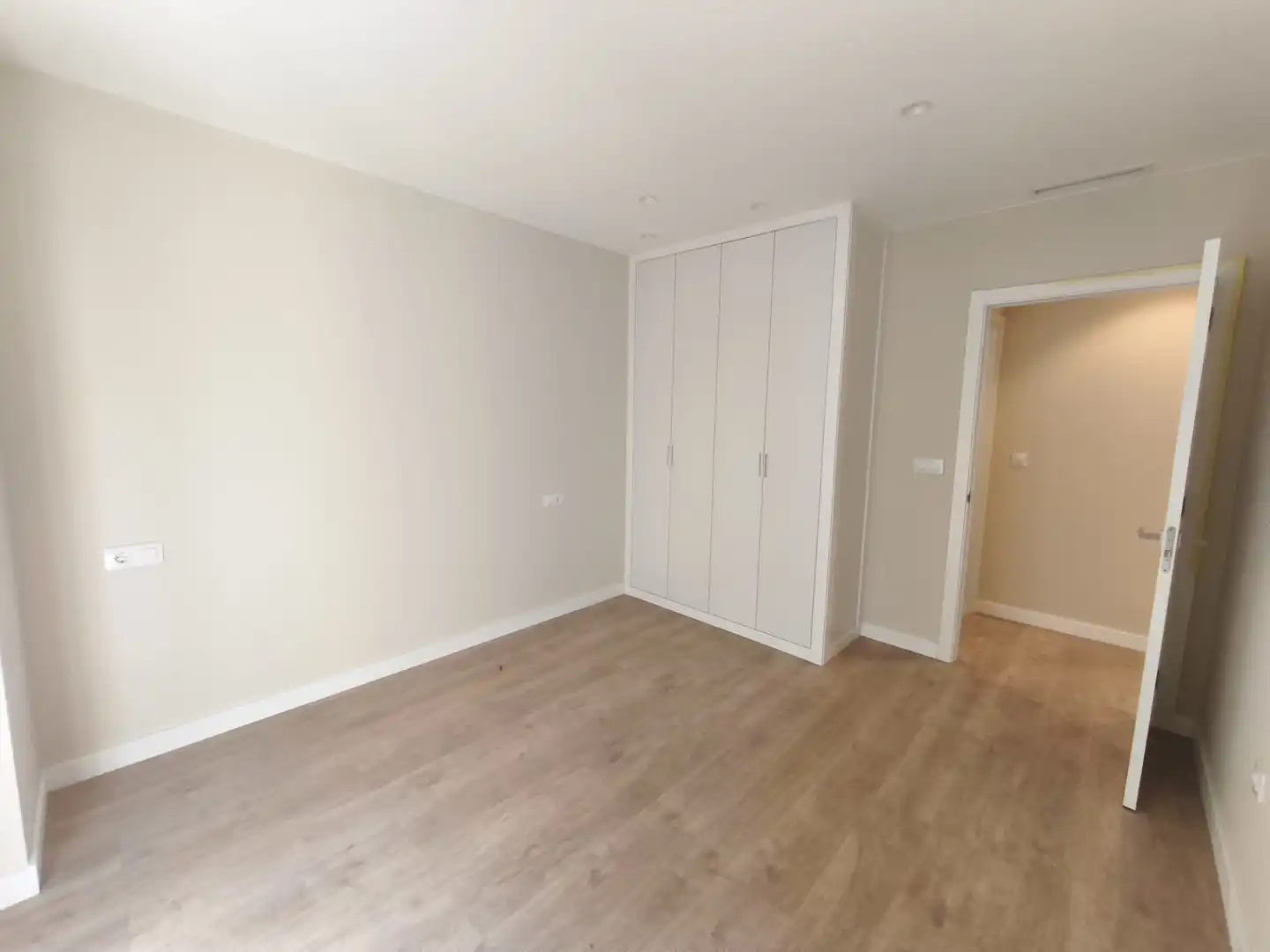 Habitación de Apartamento en venta en Ourense Capital  con Aire acondicionado, Calefacción y Parquet