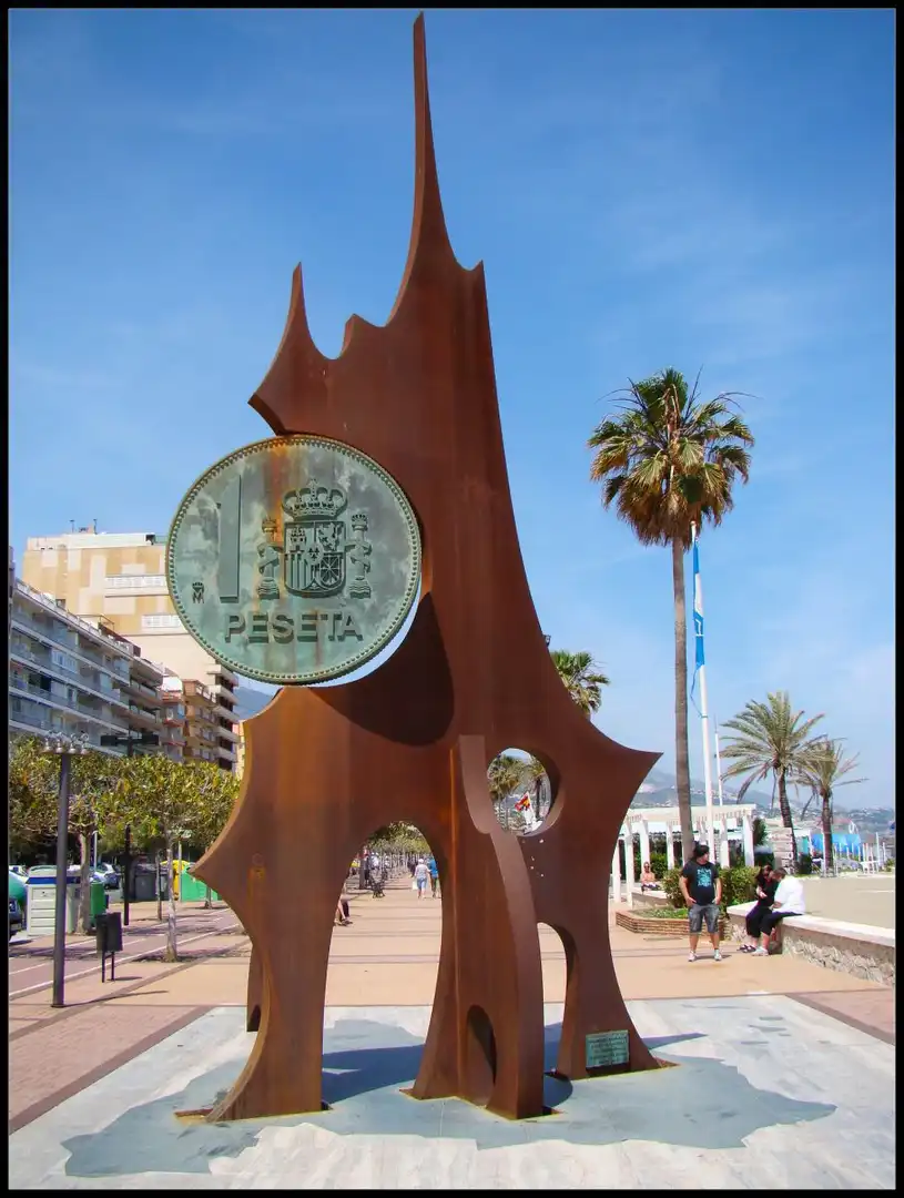 Außenansicht von Wohnung zum Verkauf in Fuengirola mit Klimaanlage, Heizung und Terrasse