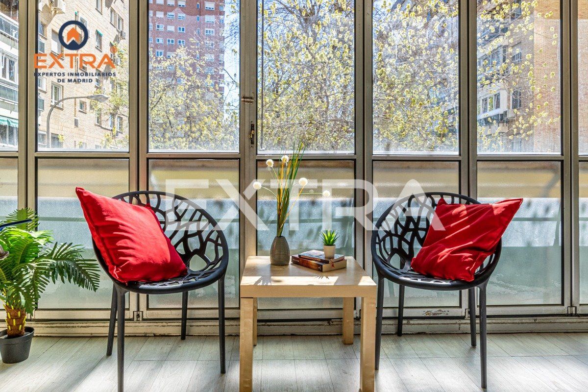 Terraza de Piso en venta en  Madrid Capital con Calefacción, Jardín privado y Parquet