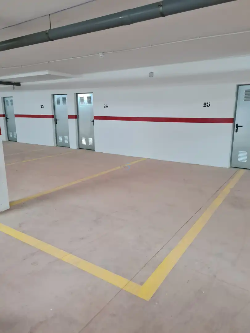 Aparcament de Pis en venda en Los Alcázares amb Aire condicionat, Calefacció i Terrassa