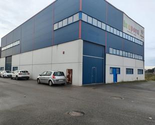 Außenansicht von Fabrikhallen miete in Llanera