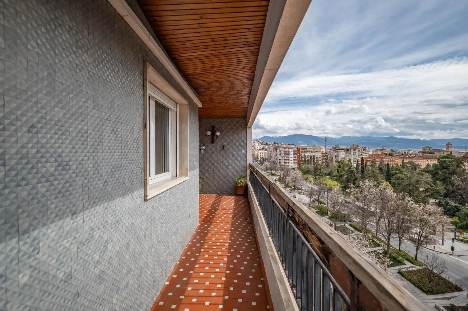Terraza de Piso en venta en Granada con Terraza, Trastero y Balcón